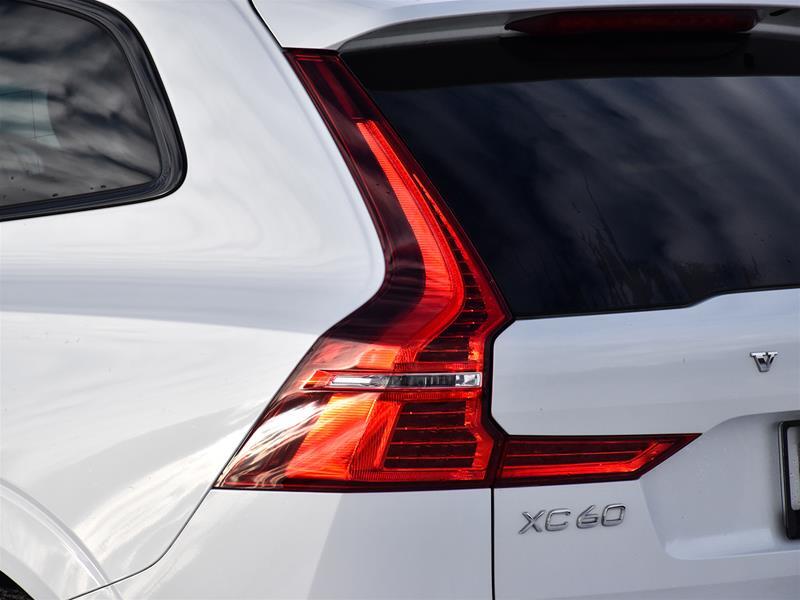 2024 Volvo XC60 Plus | Apple CarPlay | 360 Camera | Pilot Assist thumb 10