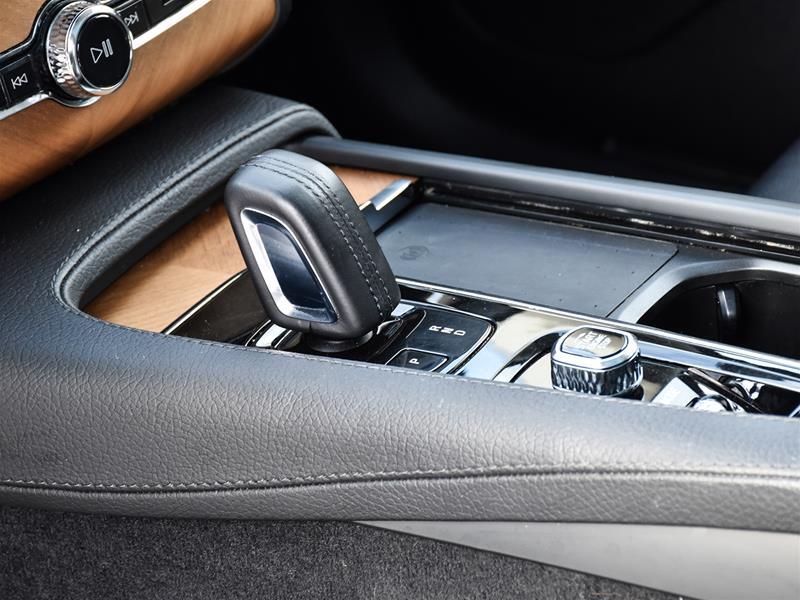 2021 Volvo XC90 Plug in Hybrid | Apple CarPlay | Panoramic Sunroof thumb 23