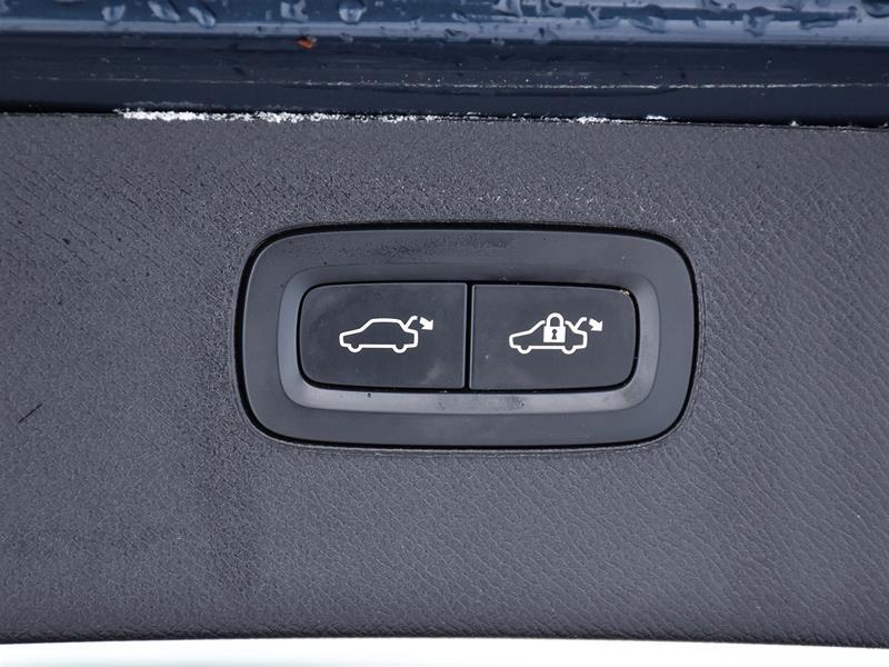 2021 Volvo XC90 Plug in Hybrid | Apple CarPlay | Panoramic Sunroof thumb 18