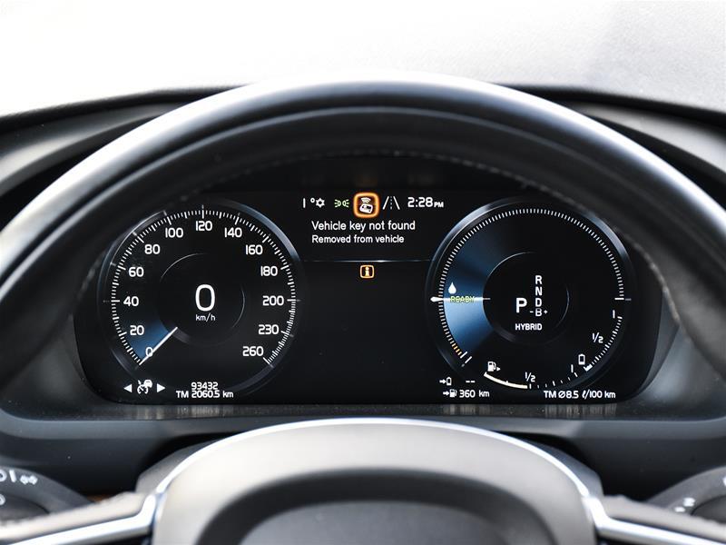 2021 Volvo XC90 Plug in Hybrid | Apple CarPlay | Panoramic Sunroof thumb 12