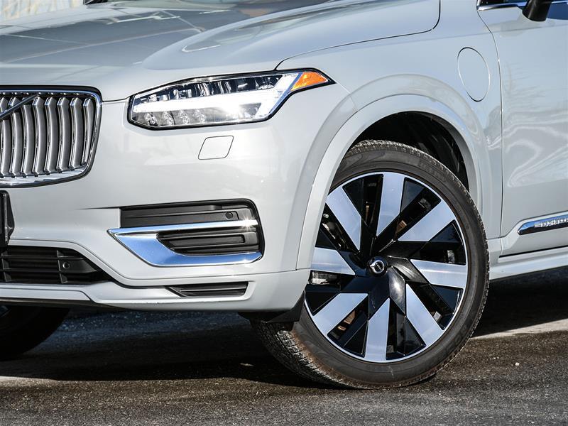 2024 Volvo XC90 Core | Apple CarPlay | 21 Inch Alloy Wheels alt 2