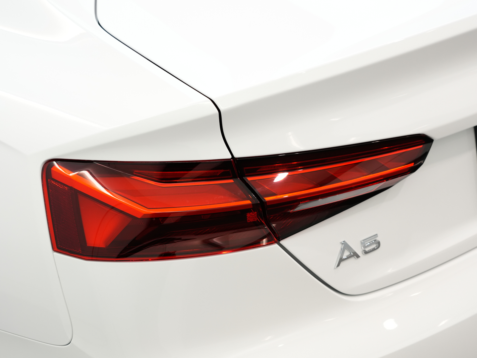 2025 Audi A5 45 TFSI quattro thumb 11