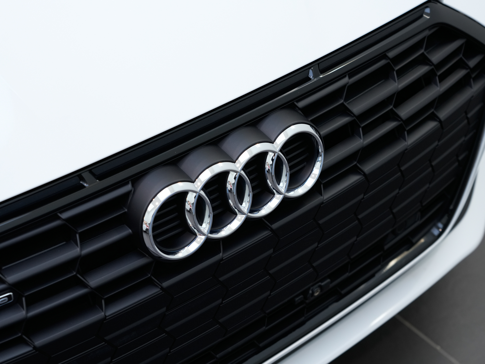 2025 Audi A5 45 TFSI quattro thumb 7