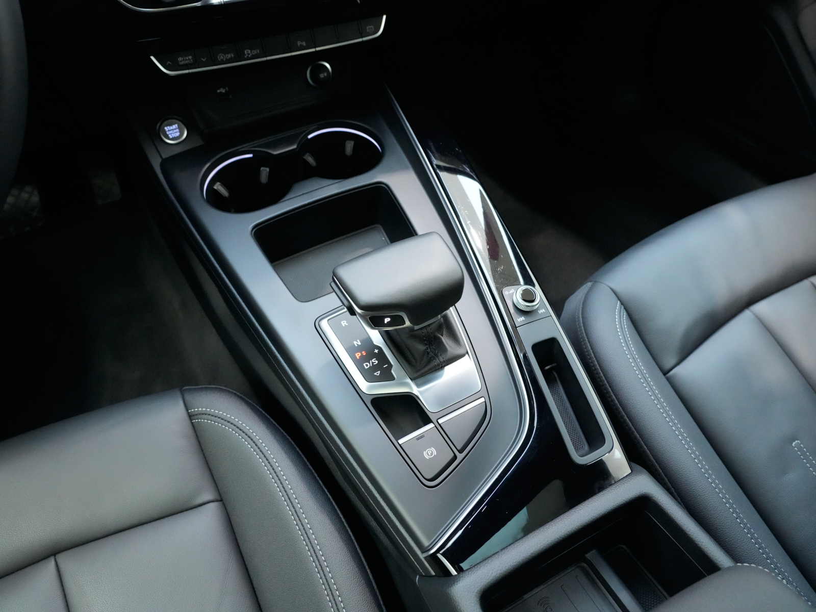 2025 Audi A5 45 TFSI quattro thumb 31