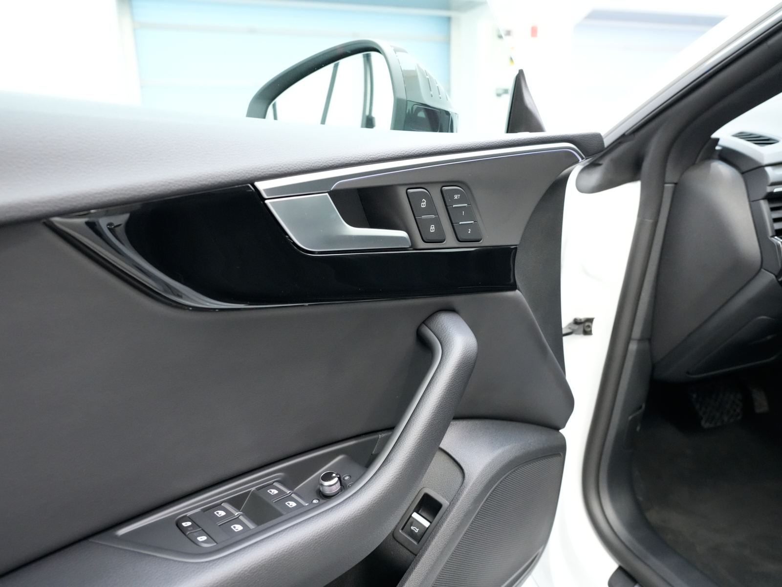 2025 Audi A5 45 TFSI quattro thumb 18
