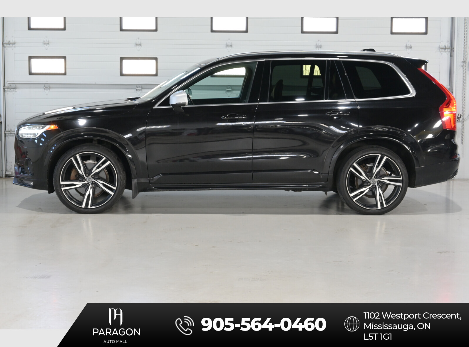 2016 Volvo XC90 T6 R-Design alt 4