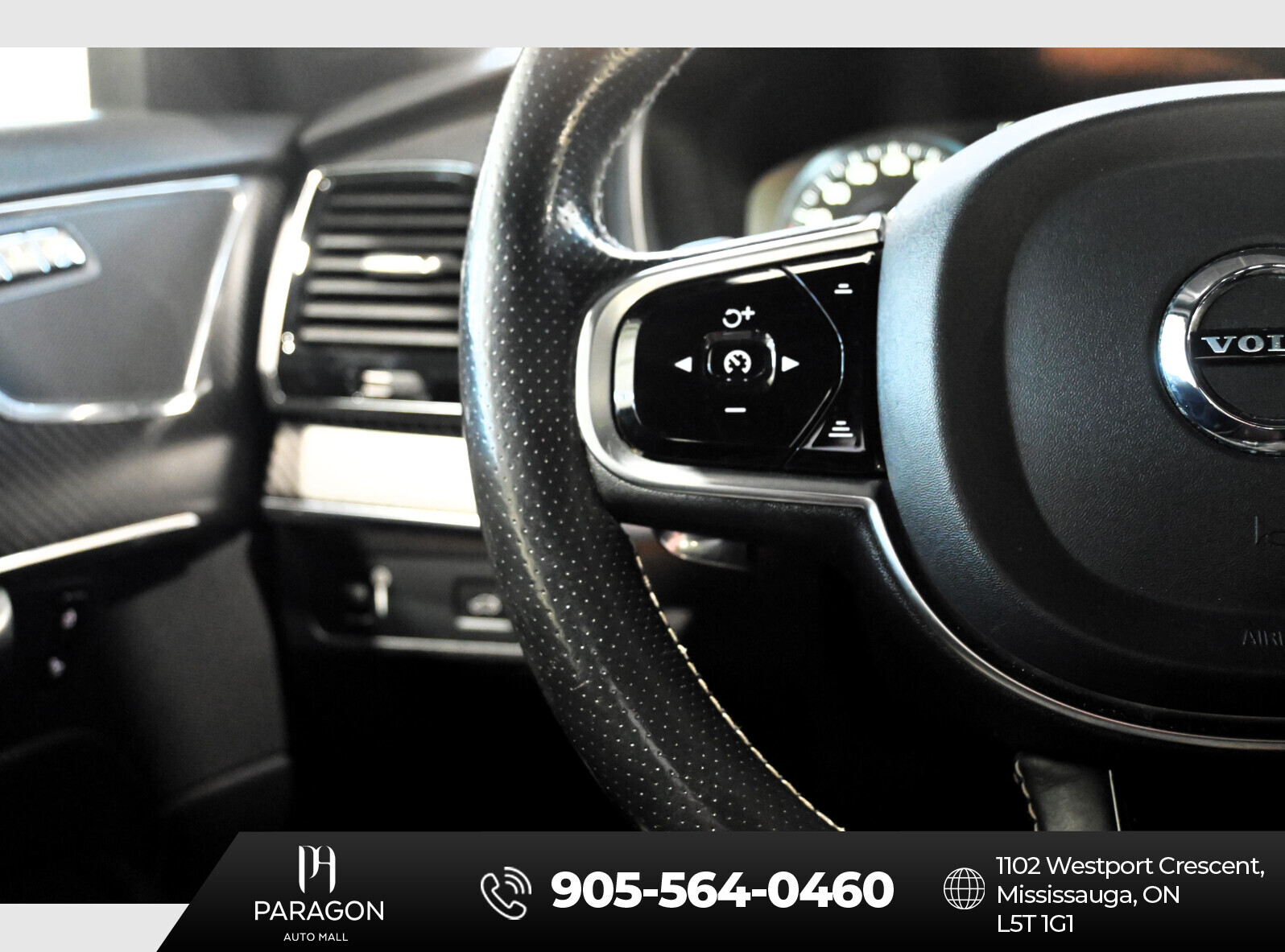 2016 Volvo XC90 T6 R-Design thumb 13