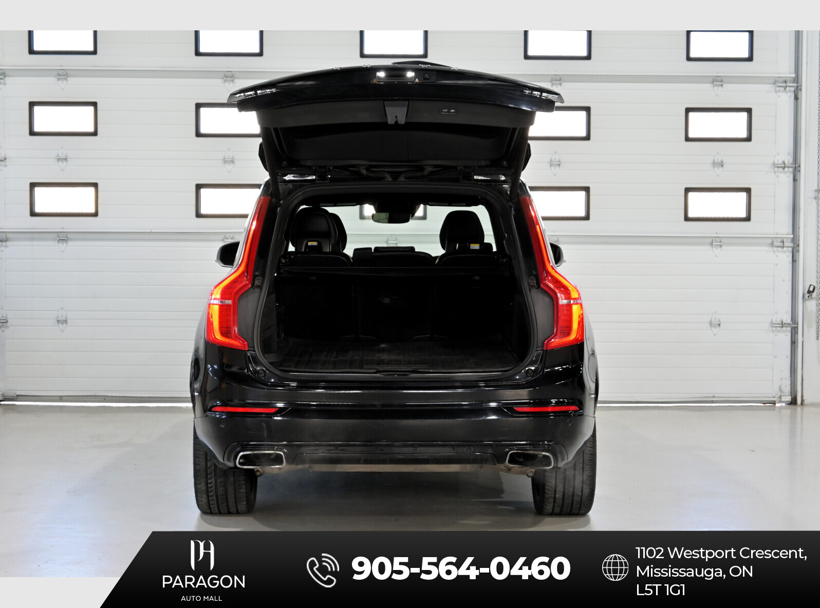 2016 Volvo XC90 T6 R-Design thumb 7
