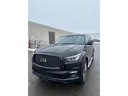 Infiniti QX80 LUXE, 7-SEATS, AWD, NAVI, LEATHER, SUNROOF