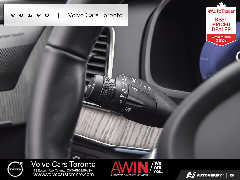 2025 Volvo XC90 T8 AWD Ultra Bright 7-Seater | Adventure Pkg thumb 16