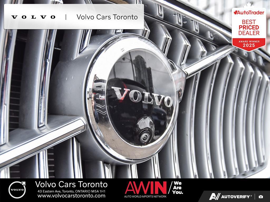 2025 Volvo XC90 T8 AWD Ultra Bright 7-Seater | Adventure Pkg thumb 9