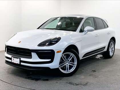 Porsche Macan Premium Plus Pkg, CPO!