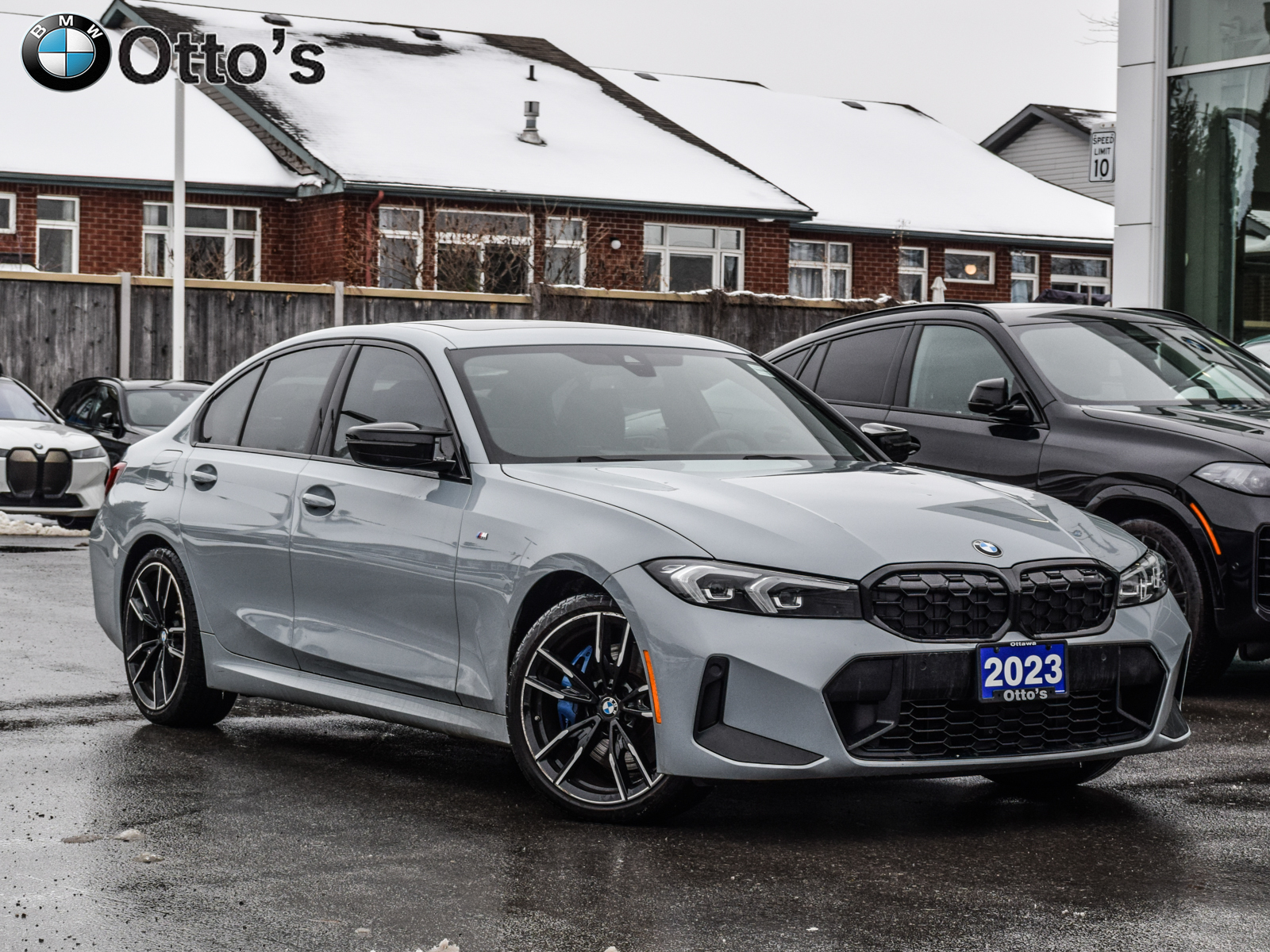 2022 BMW 3 Series xDrive Sedan alt 3