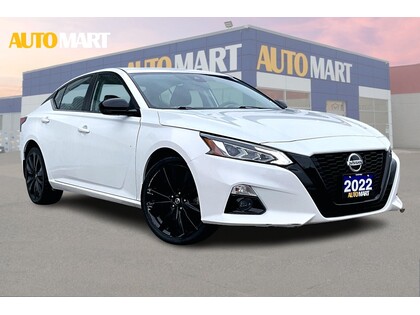 Nissan Altima SR | Heated Seats | Sunroof | CarPlay | Blind Spot