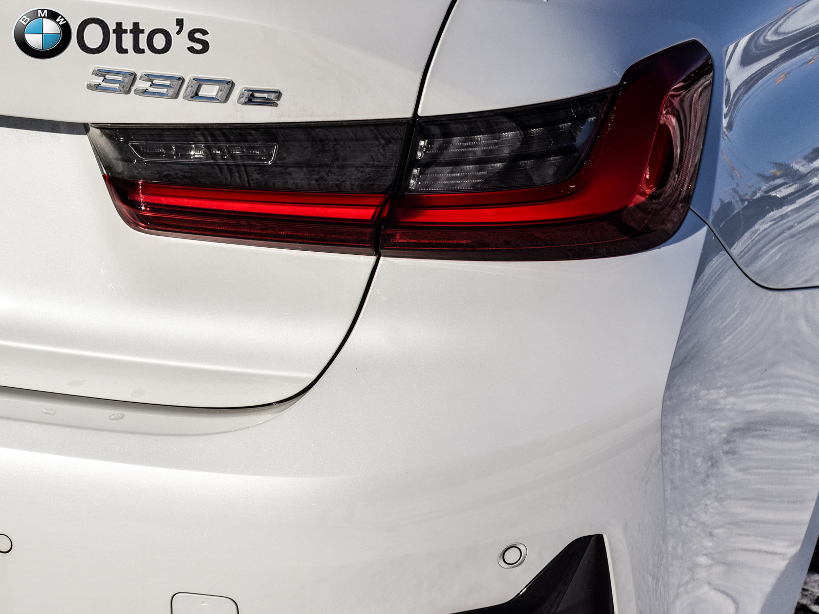 2022 BMW 3 Series xDrive Sedan thumb 11