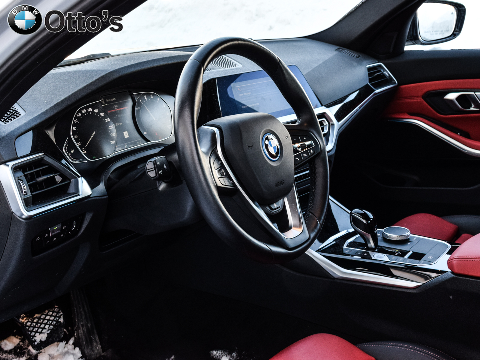2022 BMW 3 Series xDrive Sedan thumb 15