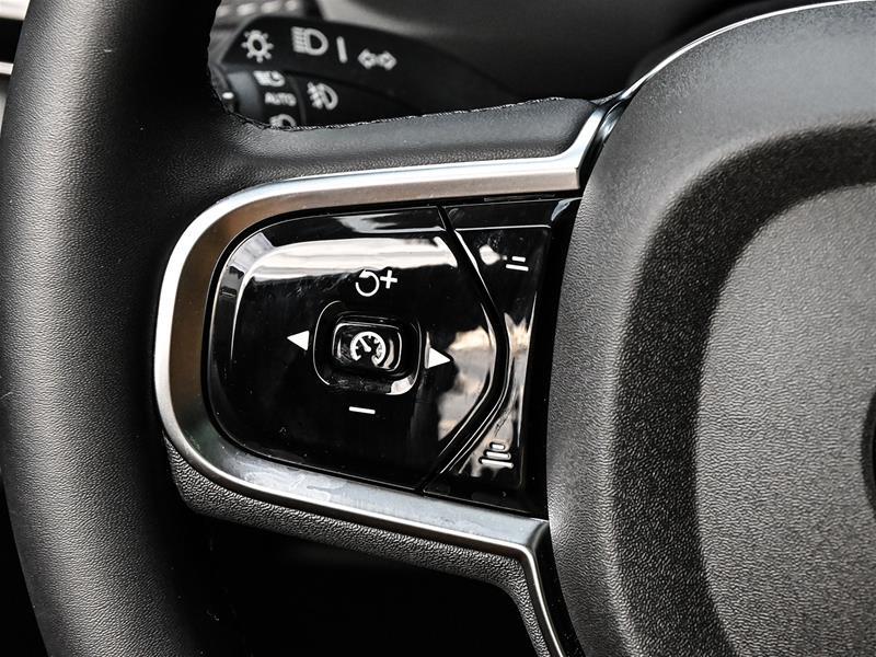 2025 Volvo XC90 T8 Ultra | Apple CarPlay | harman/kardon Speakers thumb 25