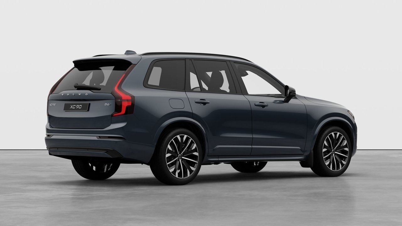 2026 Volvo XC90 B6 AWD ULTRA DARK | VOLVO CARS TORONTO | DEMO SALE alt 3