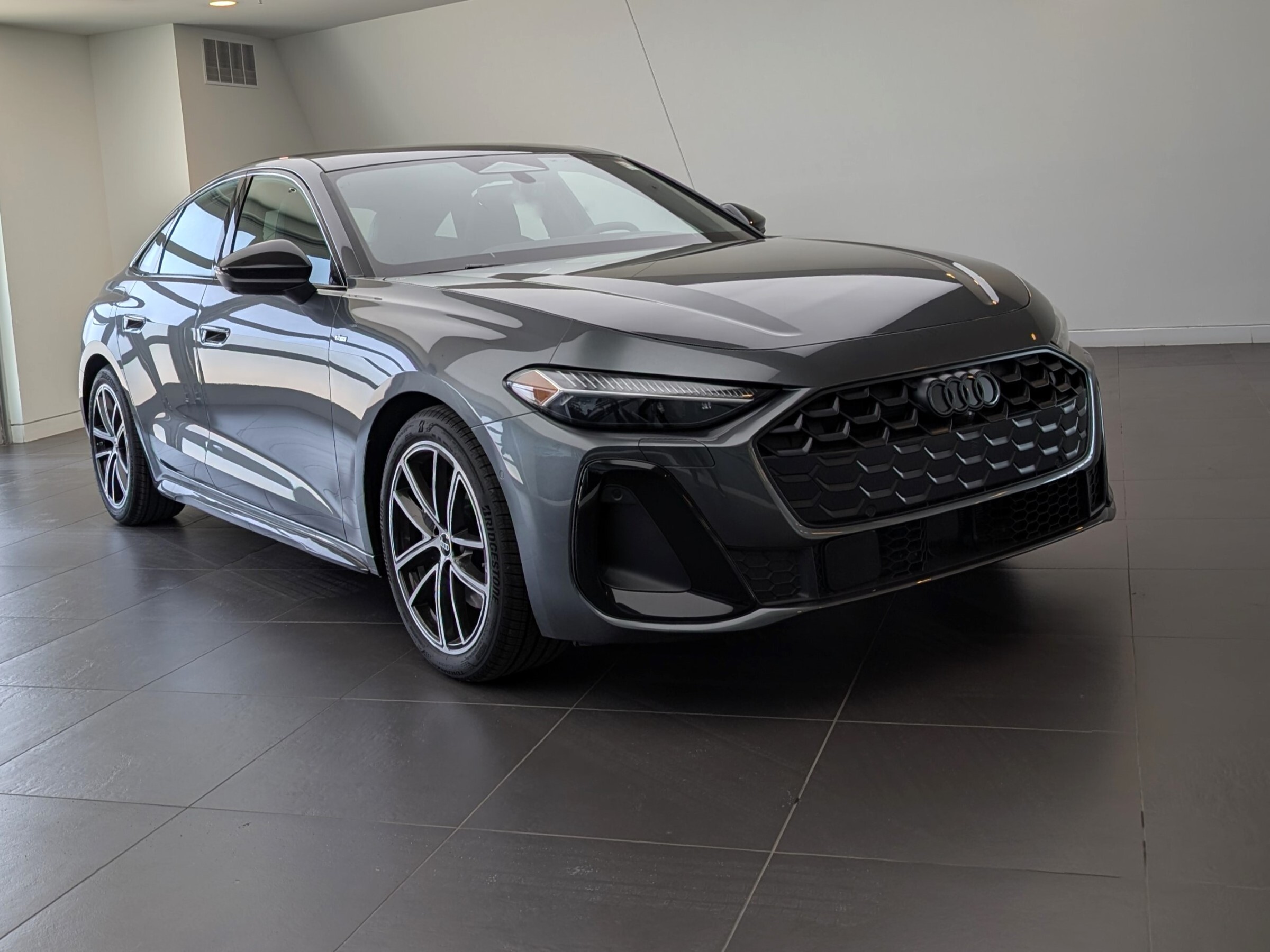 2025 Audi A5 Progressiv 2.0 TFSI quattro alt 4