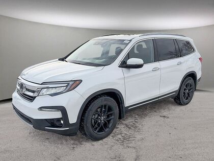 Honda Pilot Touring 8-Passenger: AWD/APPLE CARPLAY/SUNROOF/NAV