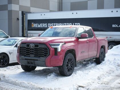 Toyota Tundra Crewmax w/TRD Sport