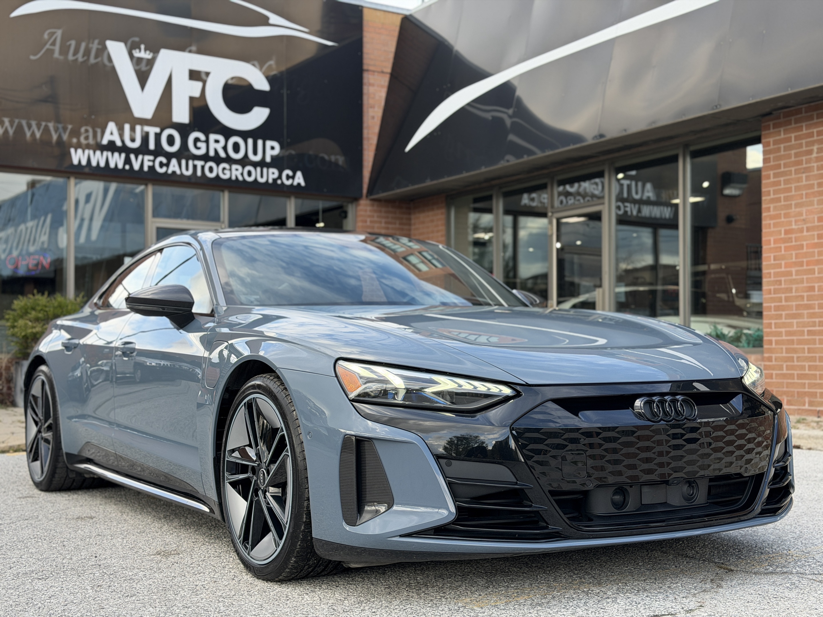 2022 Audi RS e-tron GT HIGHLY OPTIONED!