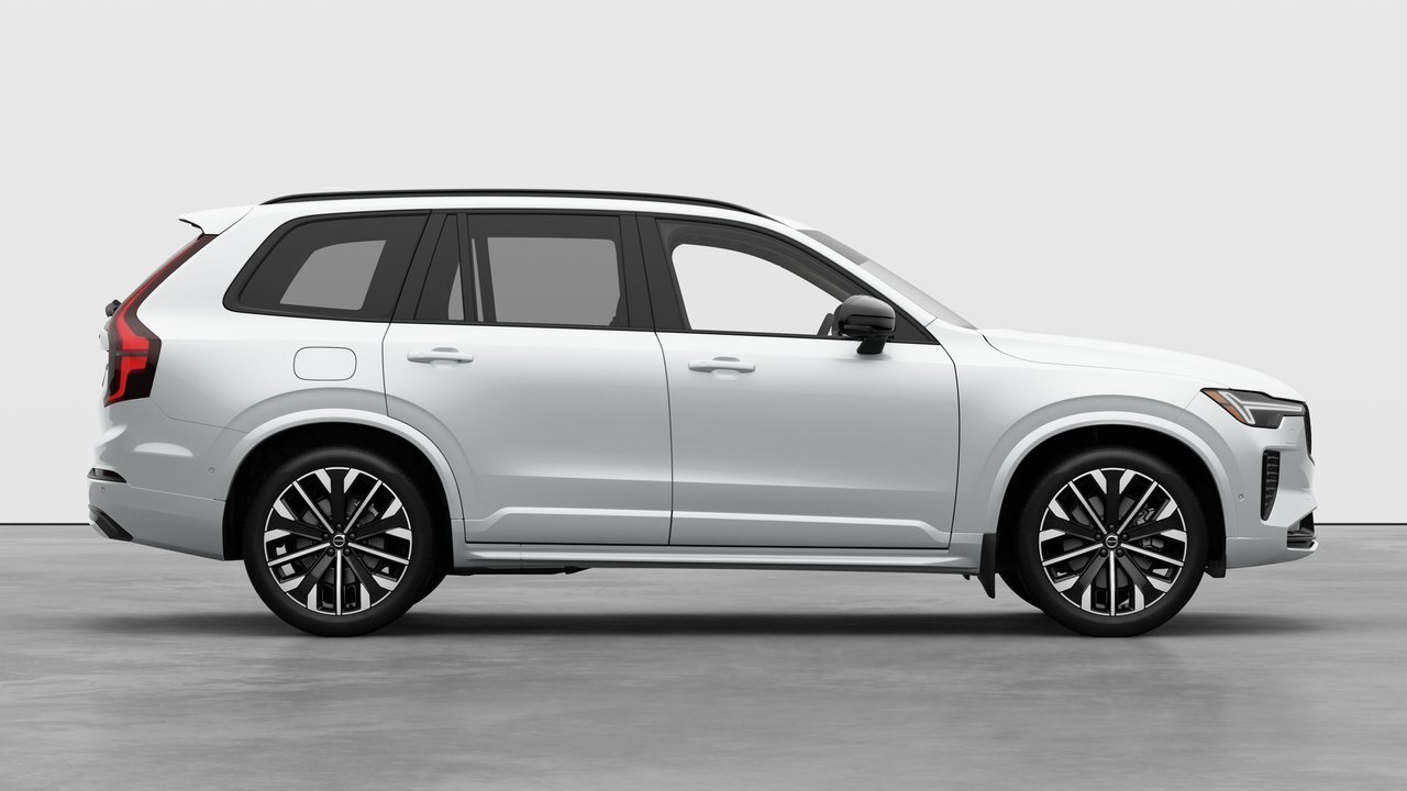 2026 Volvo XC90 B6 AWD Plus Dark Theme 7-Seater thumb 6