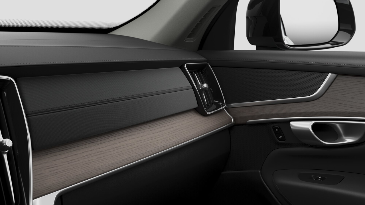 2026 Volvo XC90 B6 AWD Plus Dark Theme 7-Seater thumb 8