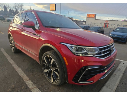 Volkswagen Tiguan Highline R-Line 4MOTION - One Owner - VW CPO