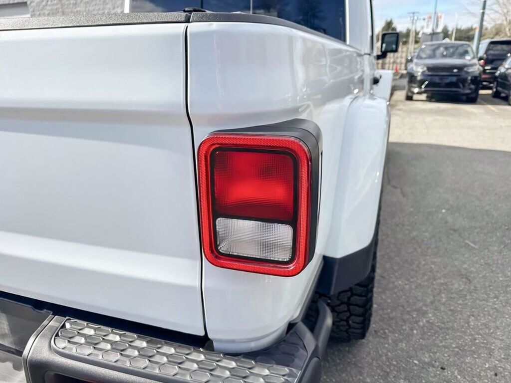 2021 Jeep Gladiator Rubicon + 4X4/LEATHER/REMOVABLE HARDTOP/REAR VIEW