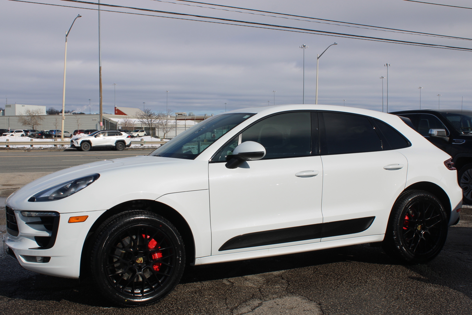 2018 Porsche Macan GTS | No Accident | Clean Carfax | Safety Included alt 3