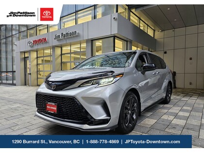 Toyota Sienna XSE Hybrid 7-Passenger/ Certified/ No accidents