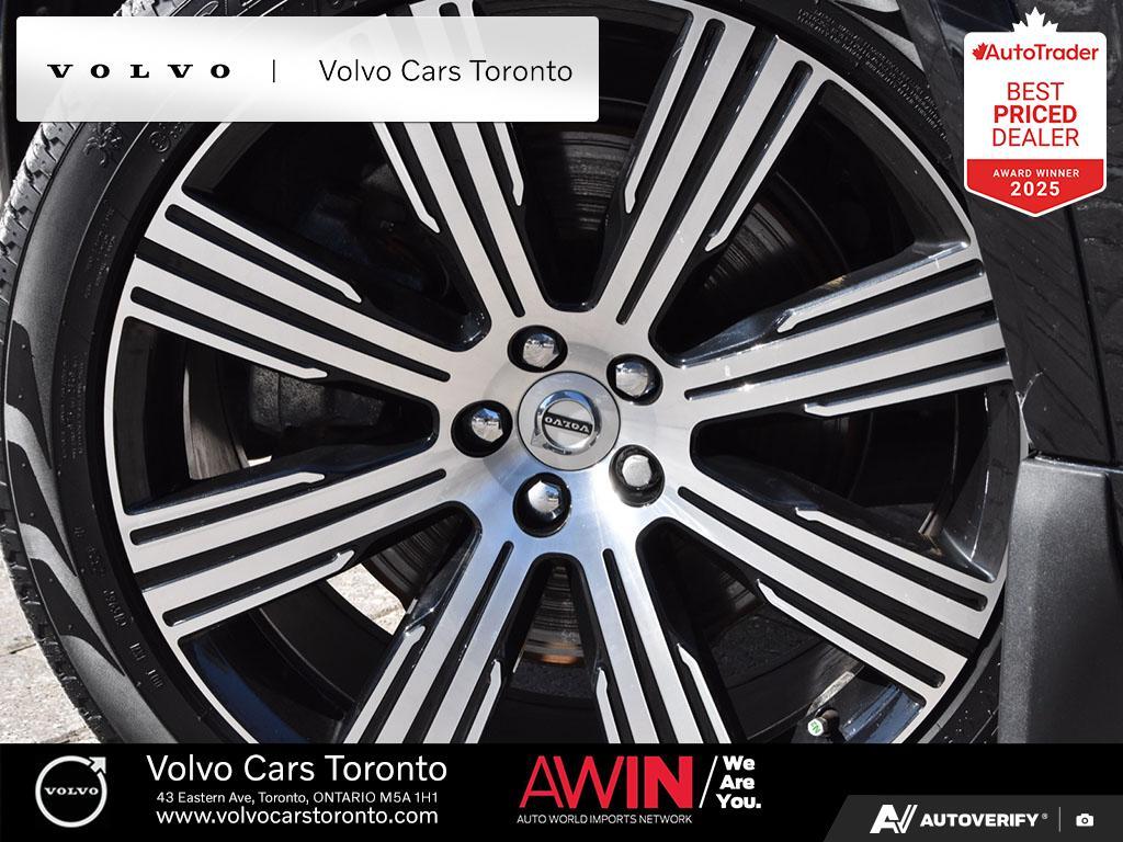 2025 Volvo XC90 T8 AWD Ultra Bright | Massage Seats | 21" Wheels thumb 6
