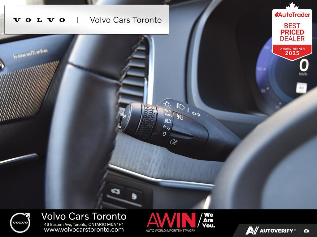 2025 Volvo XC90 T8 AWD Ultra Bright | Massage Seats | 21" Wheels thumb 16