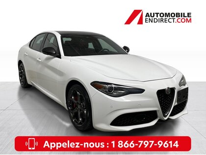 Alfa Romeo Giulia Ti Sport 2.0T AWD Mags Cuir Toit Pano GPS Sièges C