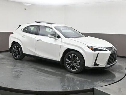 Lexus UX 300h Luxury Heated Steering Wheel | Apple CarPlay