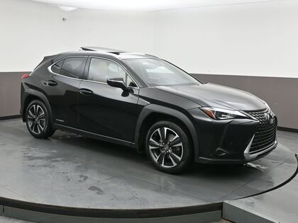 Lexus UX UX250H Luxury Heads Up Display | Apple CarPlay | H