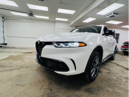 Alfa Romeo Tonale VELOCE TURBO HYBRIDE AWD GARANTIE 4/80,000km FULL*