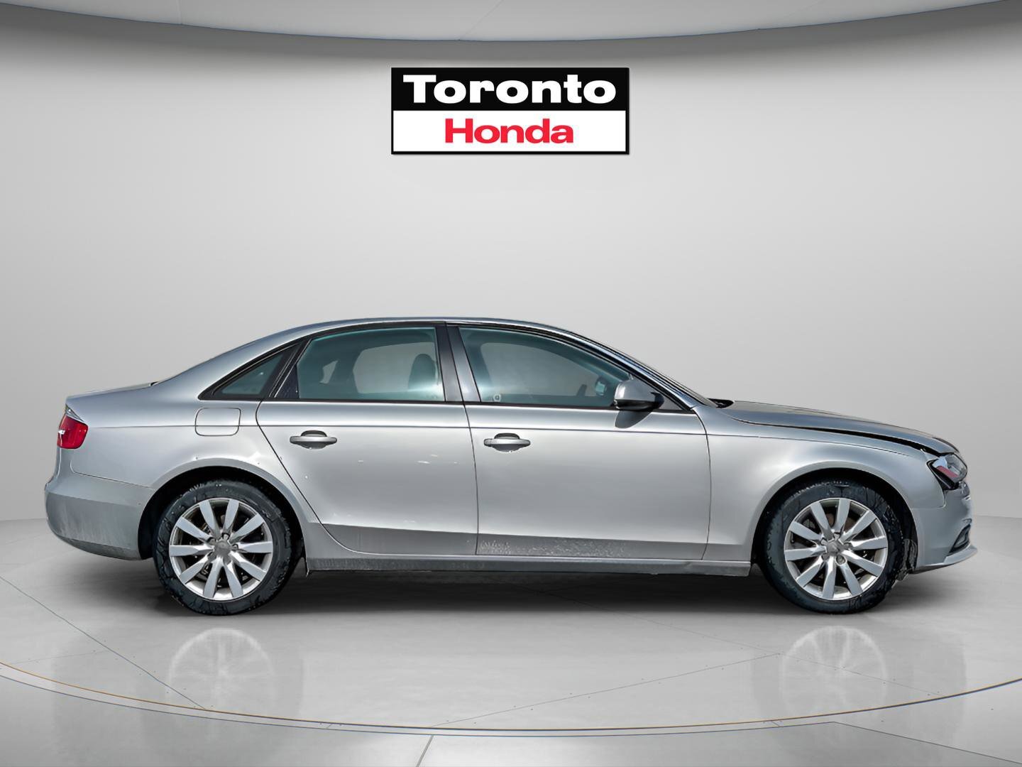 2013 Audi A4 Quattro thumb 6