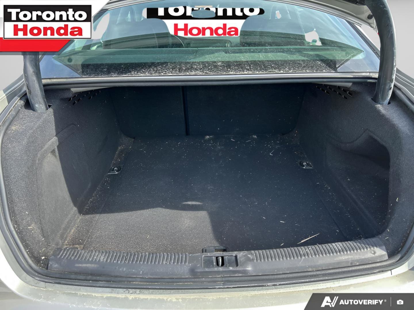 2013 Audi A4 Quattro thumb 15