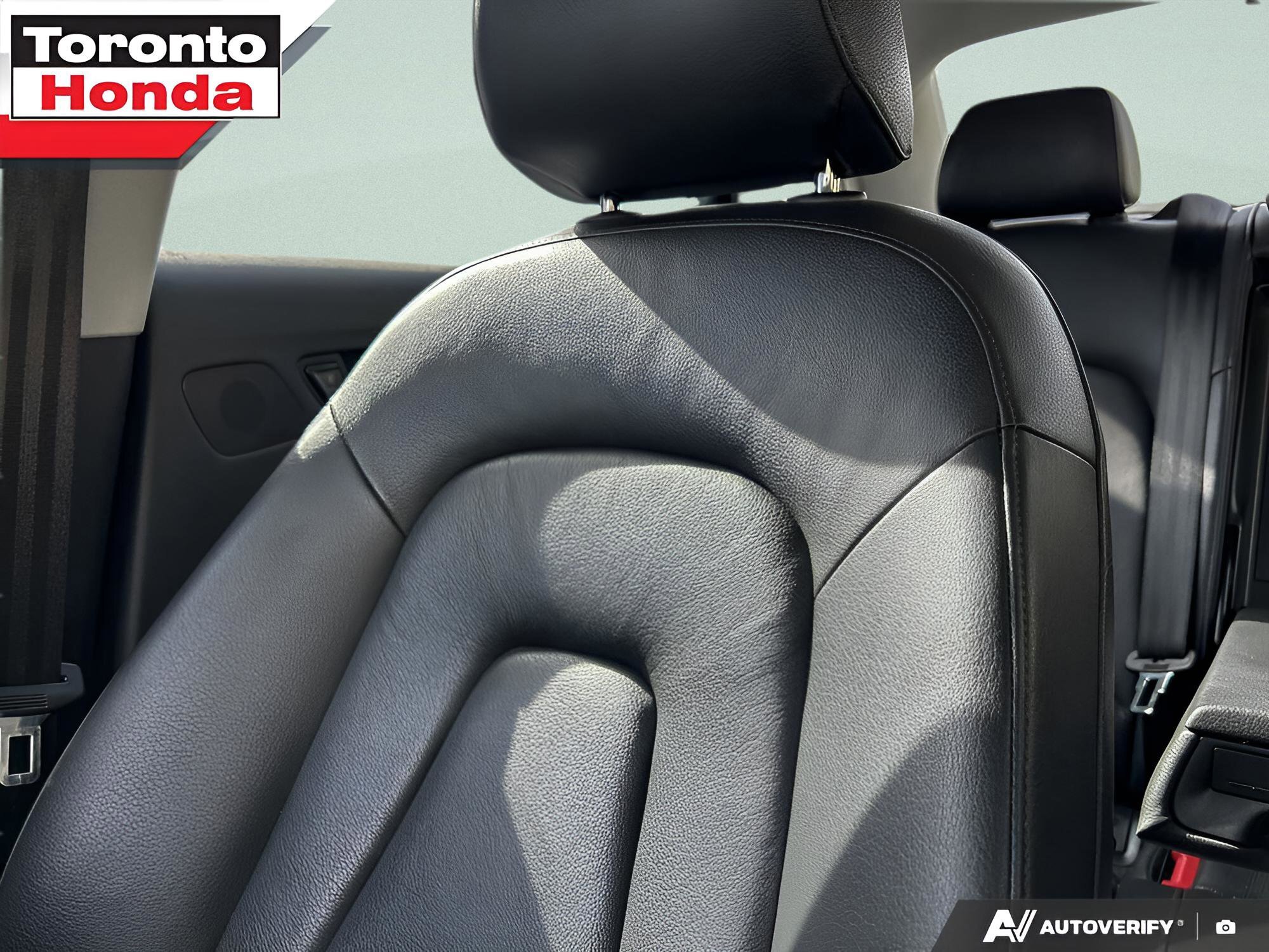 2013 Audi A4 Quattro thumb 23