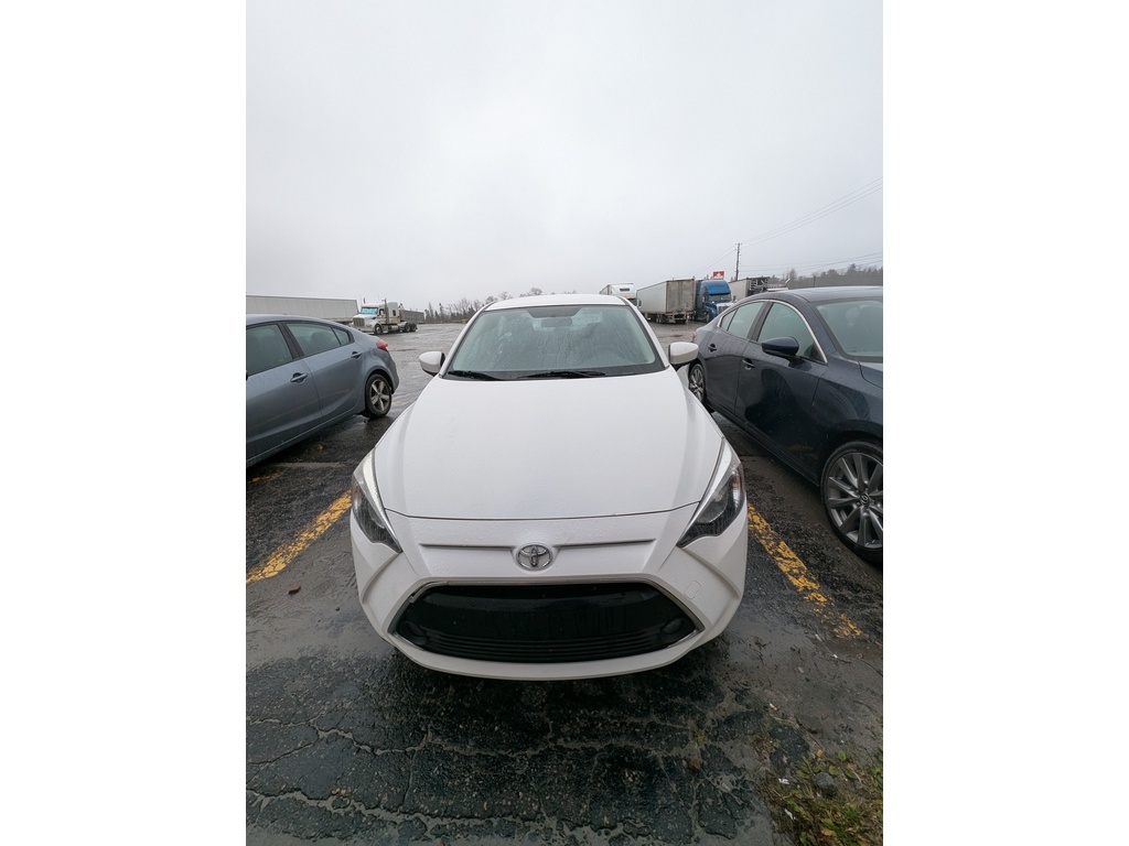 2016 Toyota Yaris 4dr Sdn Auto Premium - Calgary