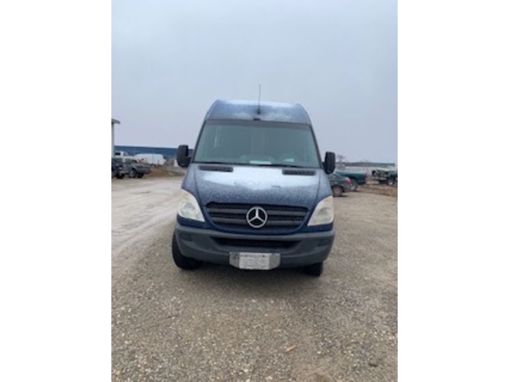2007 Mercedes-Benz Sprinter Camper Van $29,995 276,748 km