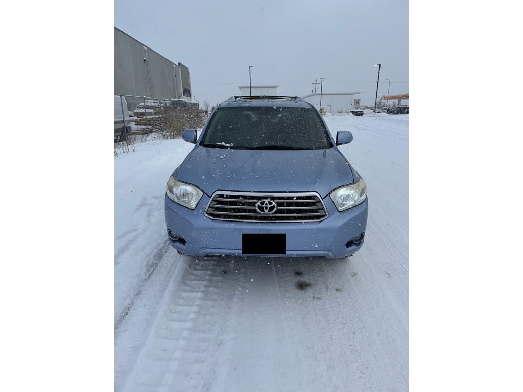 2008 Toyota Highlander | $11,900 | 224,000 km | Gasoline Vehicle for ...