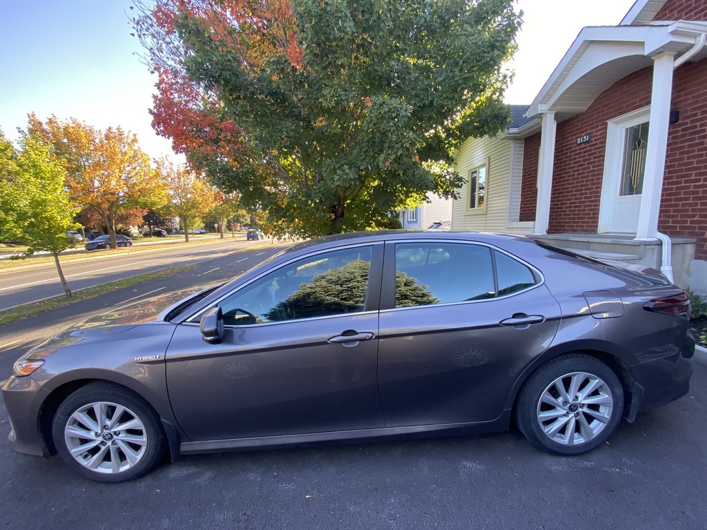 2021 Toyota Camry | $29,500 | 65,000 km | Gasoline - Hybrid Sedan for ...
