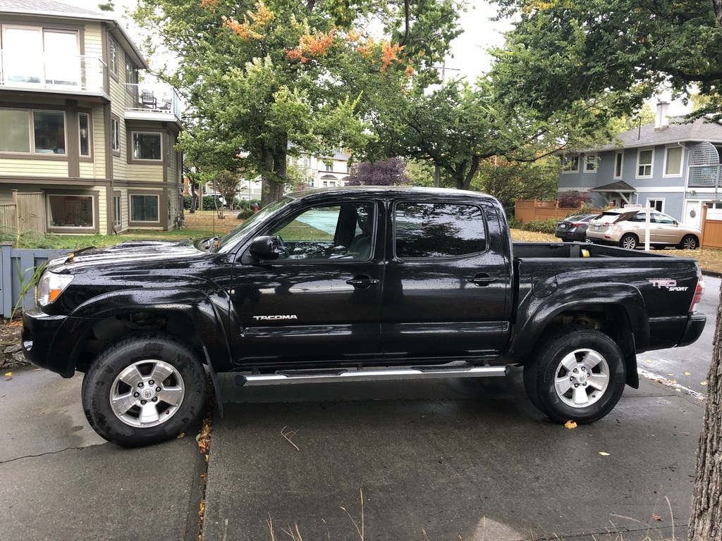 2011 Toyota Tacoma | $18,950 | 295,000 km | Gasoline Truck for sale by ...