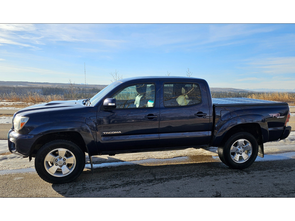 2013 Toyota Tacoma | $23,500 | 154,000 km | Gasoline Truck for sale by ...