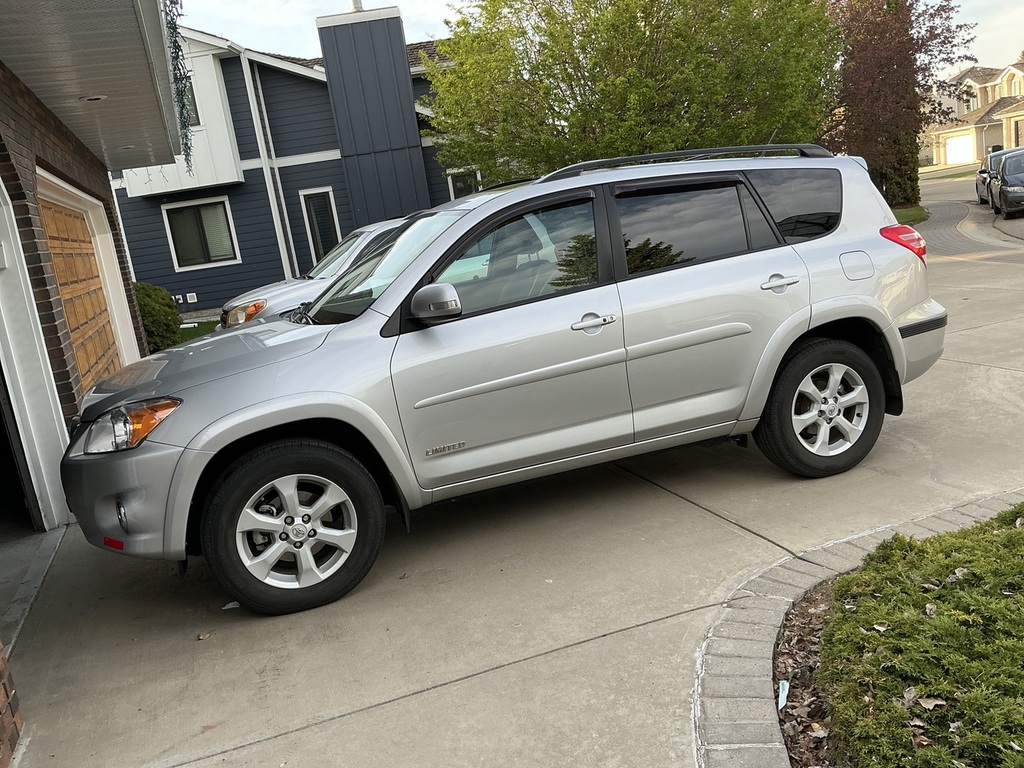2012 Toyota RAV4 | $14,500 | 179,000 km | Gasoline Vehicle for sale by ...