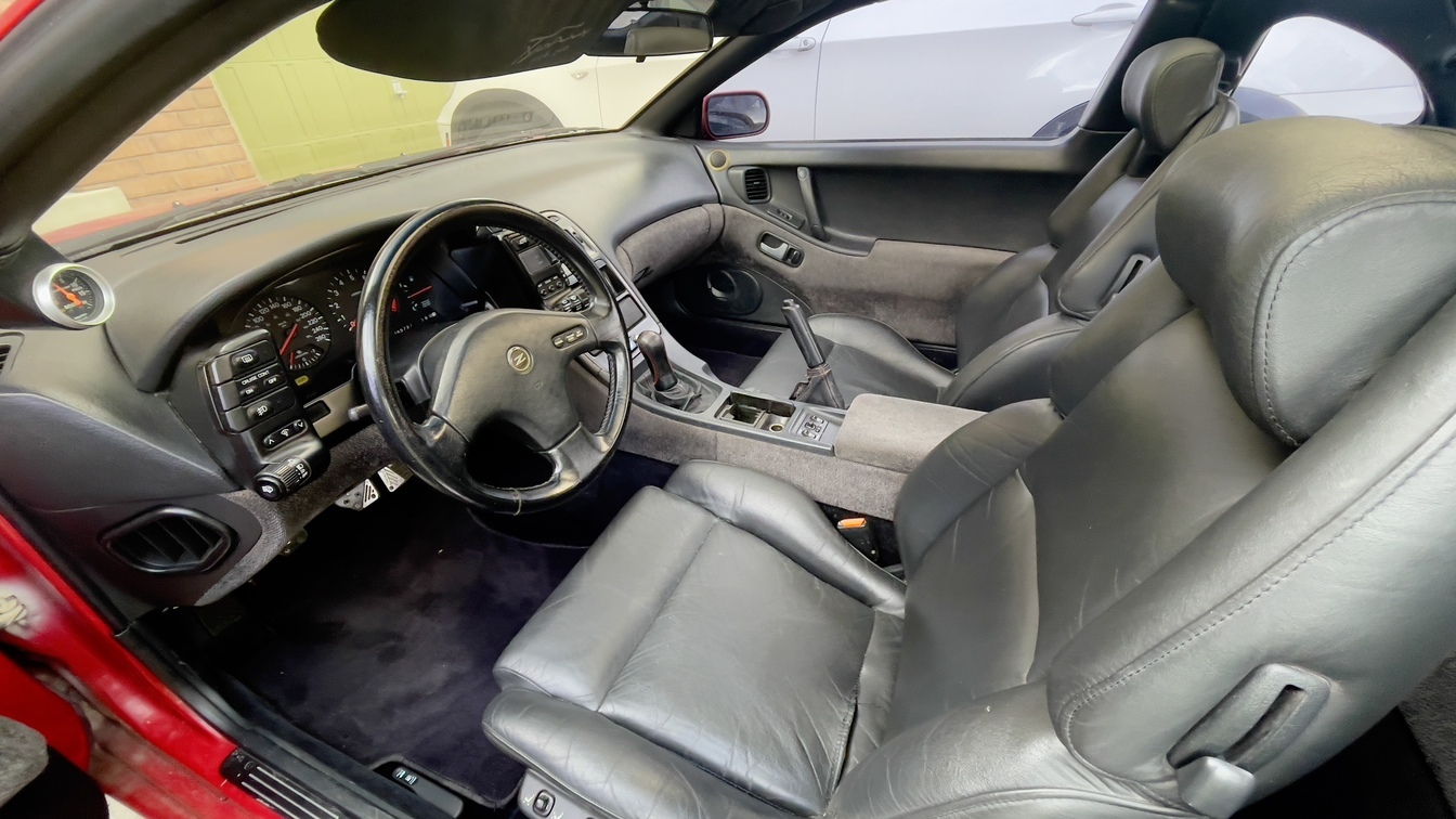 1990 Nissan 300ZX | $28,000 | 265,727 km | Gasoline