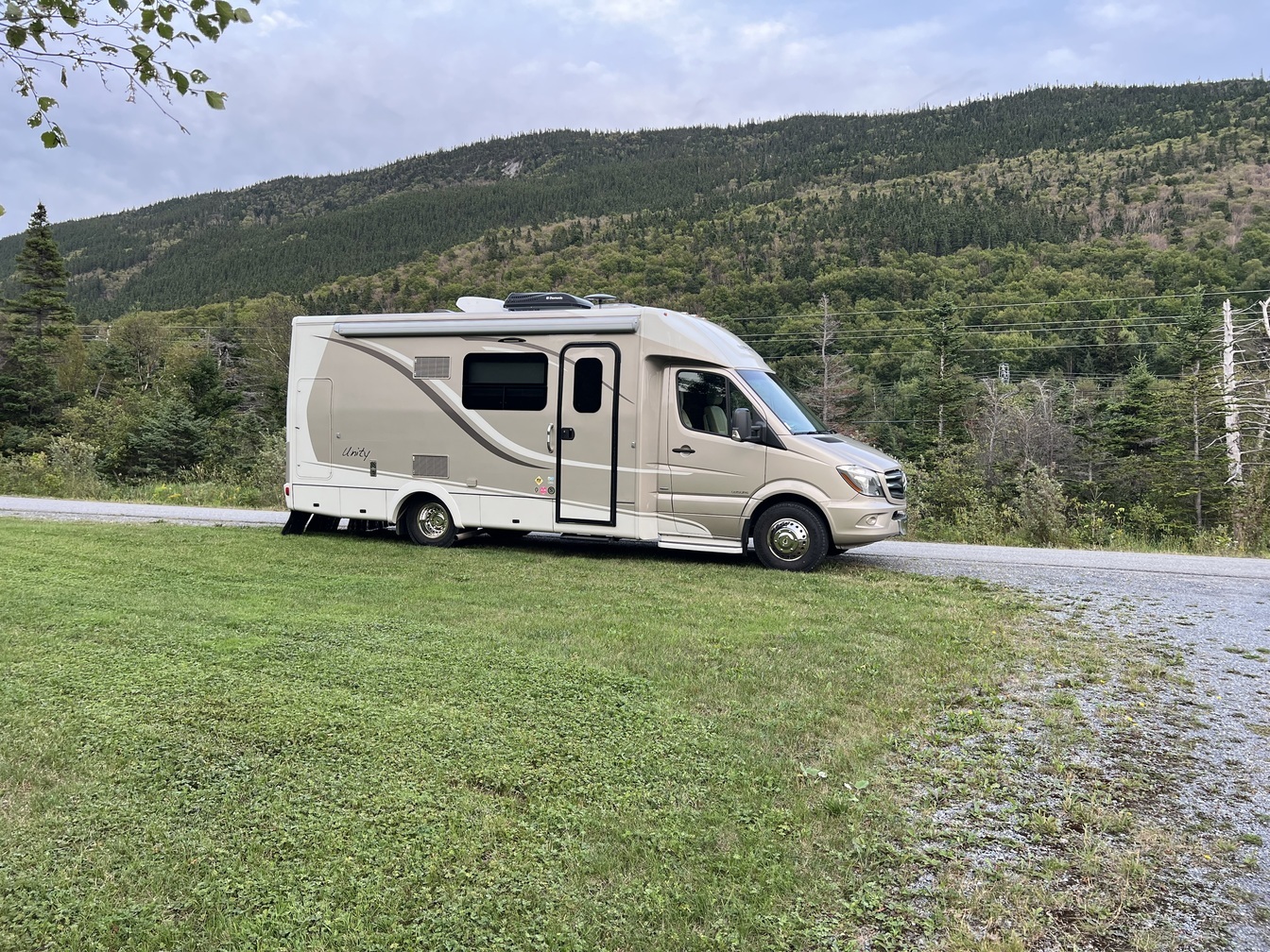 Leisure Travel Vans Unity 2015 115 000 103 000 km en vente